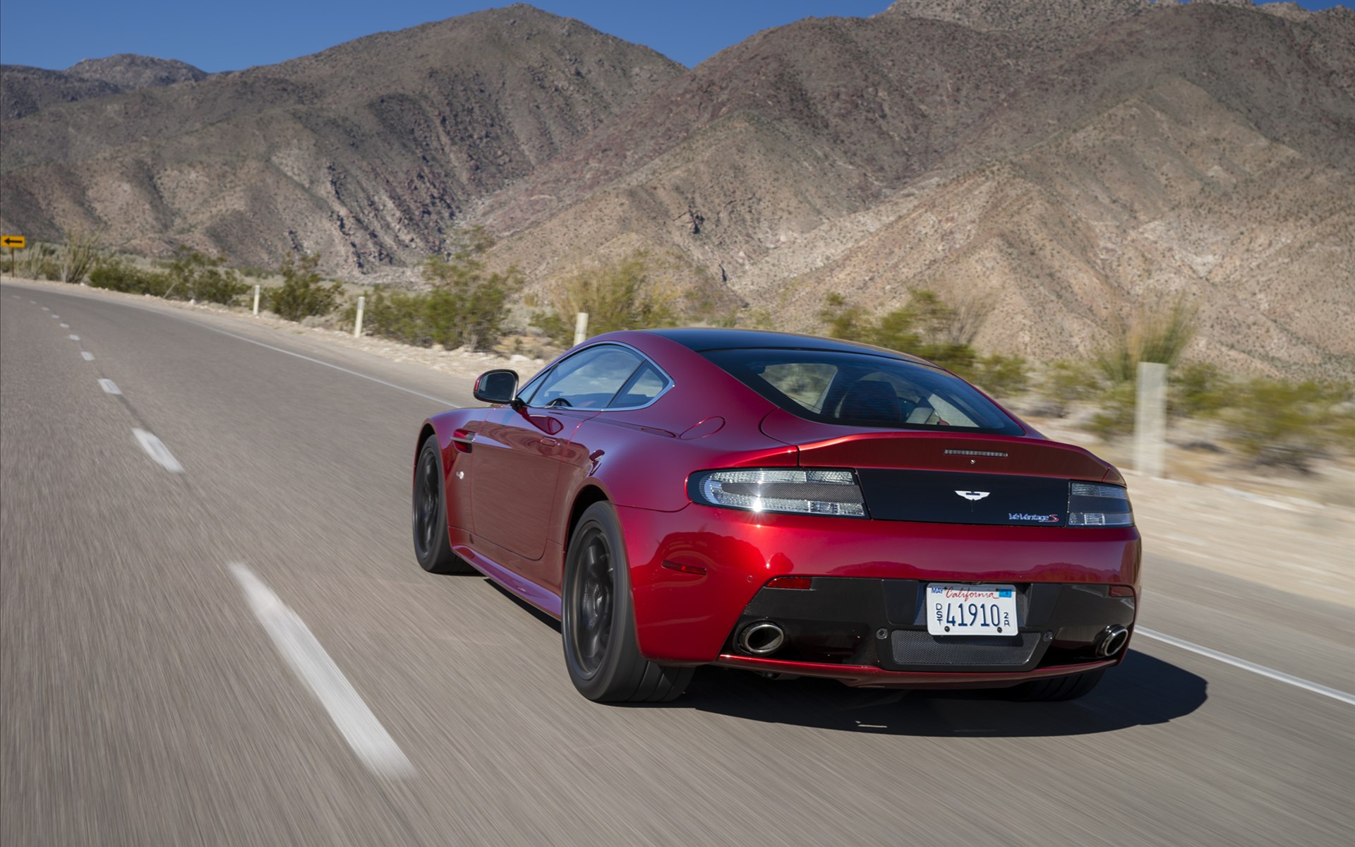 Aston Martin V12 Vantage S 2014